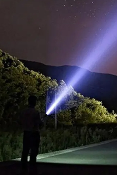 The laser flashlight 